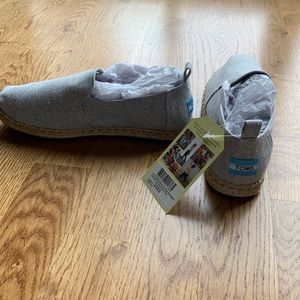 Brand new Toms shoes